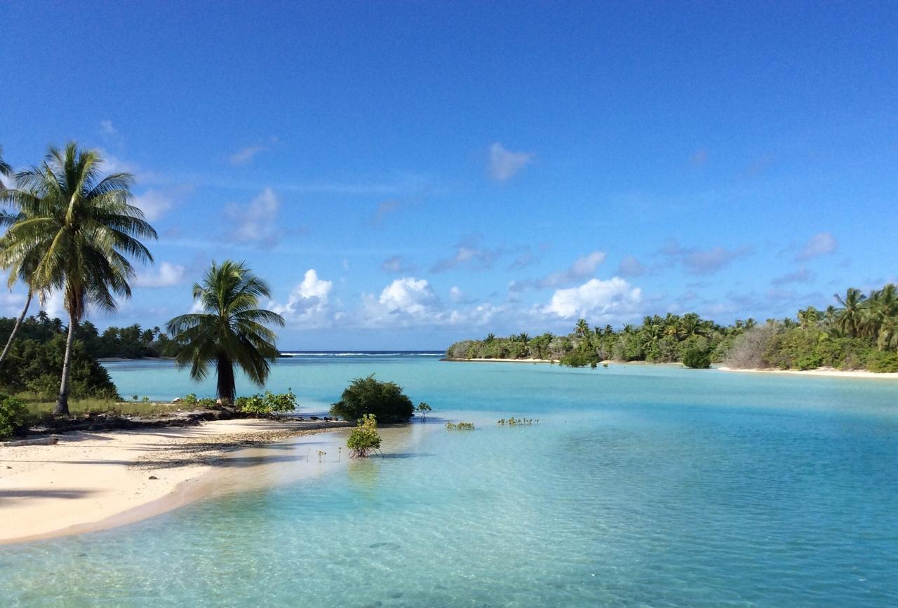 The George Hotel Kiribati Betio Eksteriør bilde